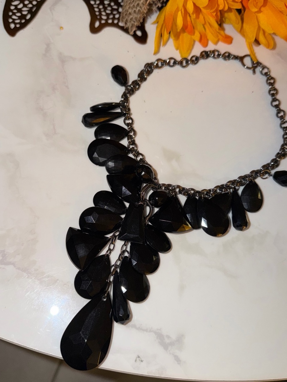 Black Faceted Teardrop Statement Necklace - Women Jewelry